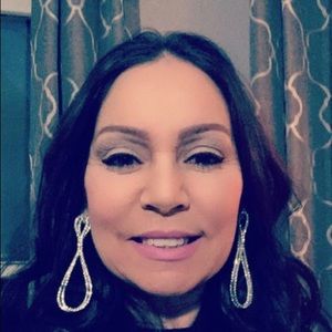 Meet your Posher, Miriam